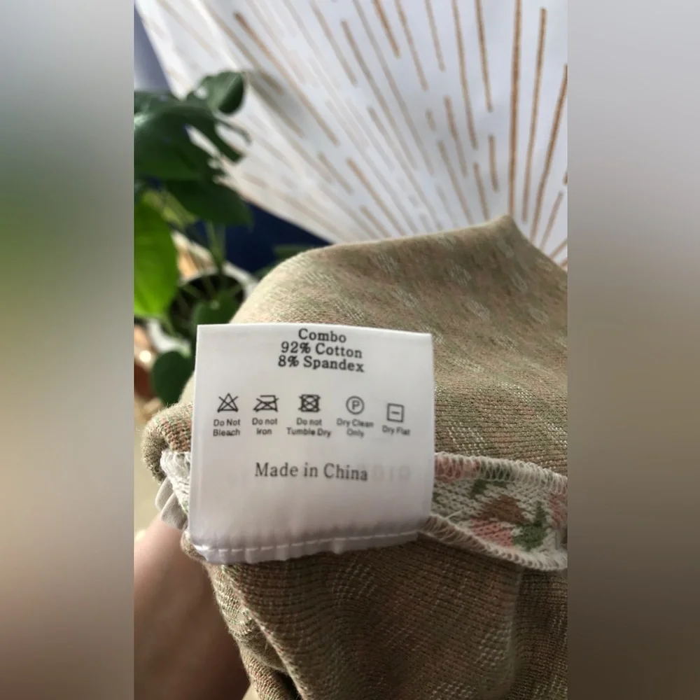 💐Petite Studio Riley Skirt in Daisy Print - Picture 8 of 12